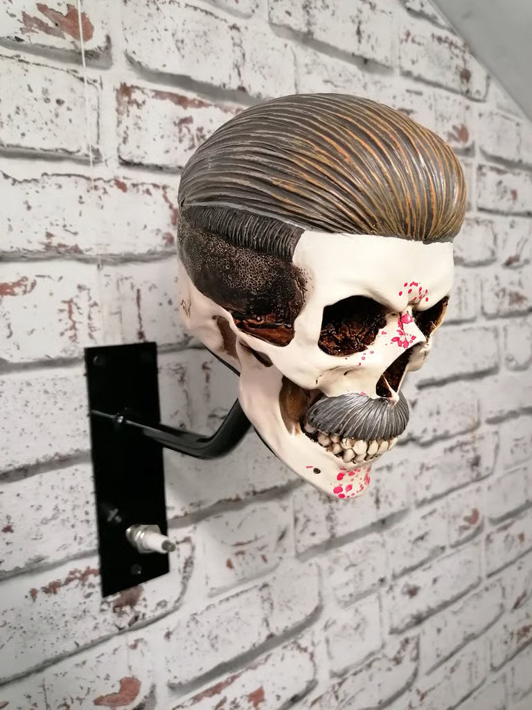 SkullHook – Teline kypärälle ja takille